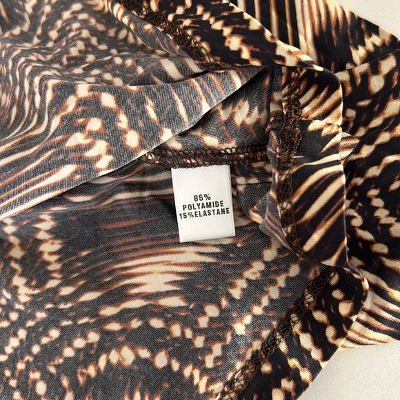 ST. JOHN SPORT Mock Neck Long Sleeve Psychedelic Design Brown Tan Petite XSMALL - Picture 10 of 16